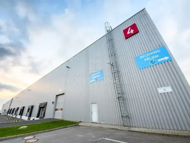 Pronájem skladu, Klecany, Parkerova, 963 m2
