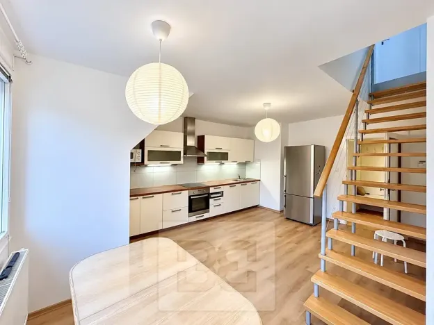 Pronájem bytu 4+kk, Praha, 99 m2