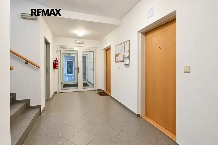Prodej bytu 1+kk, Praha - Strašnice, Názovská, 35 m2