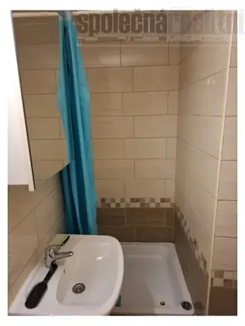 Pronájem bytu 1+kk, Holubice, Na Hrázi, 25 m2