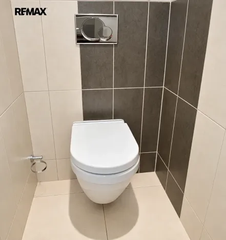 Prodej bytu 3+1, Praha - Troja, Krynická, 65 m2
