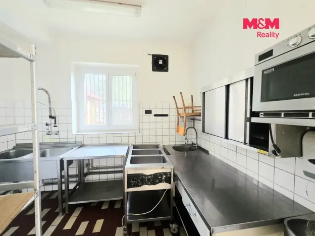 Pronájem restaurace, Senohraby, Hlavní, 230 m2