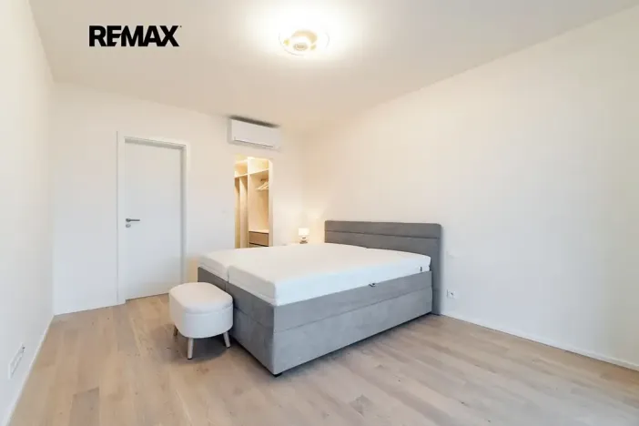 Pronájem bytu 2+kk, Praha - Břevnov, Radimova, 65 m2