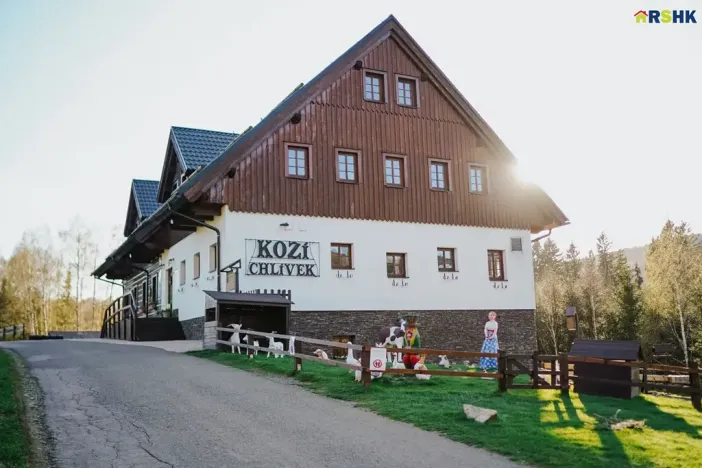 Prodej ubytování, Deštné v Orlických horách, 751 m2