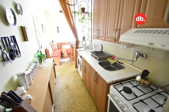 Prodej bytu 3+1, Karlovy Vary, Šumavská, 64 m2