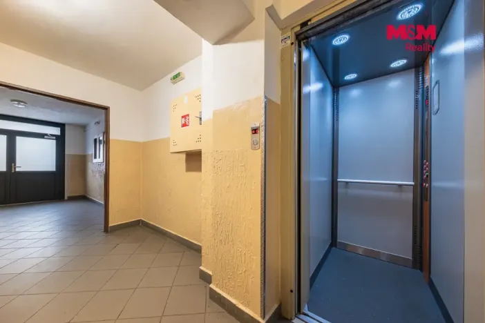 Prodej bytu 3+1, Příbram - Příbram VIII, Školní, 87 m2