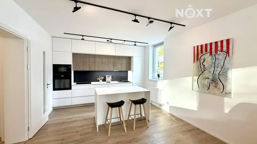 Prodej bytu 3+kk, Hluboká nad Vltavou, U Parku, 74 m2