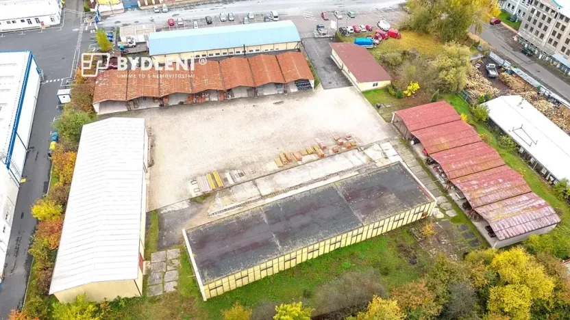 Pronájem obchodního prostoru, Teplice, Zemská, 5600 m2