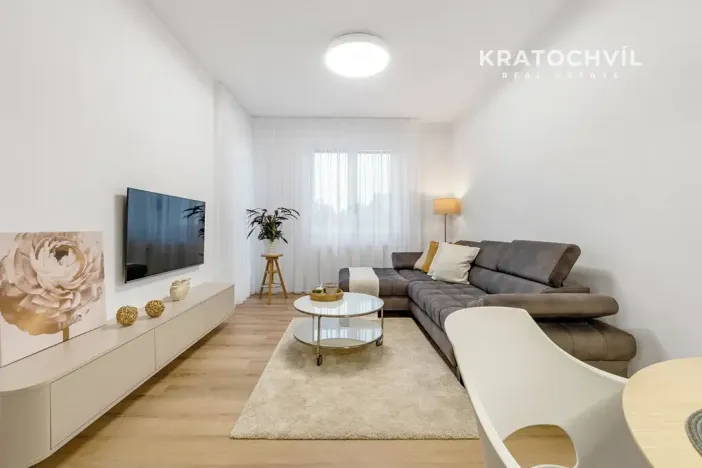 Pronájem bytu 2+kk, Vestec, U Strouhy, 41 m2