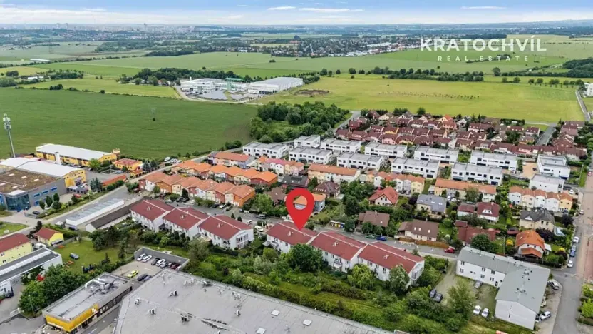Pronájem bytu 2+kk, Vestec, U Strouhy, 41 m2