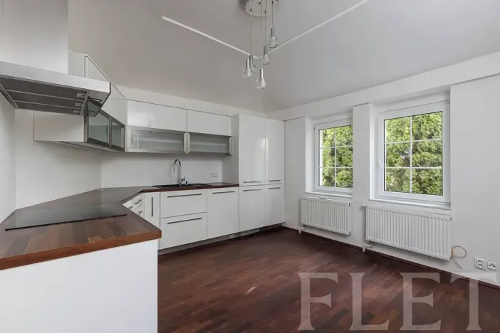 Prodej rodinného domu, Chýnice, Nám. Na Louži, 78 m2