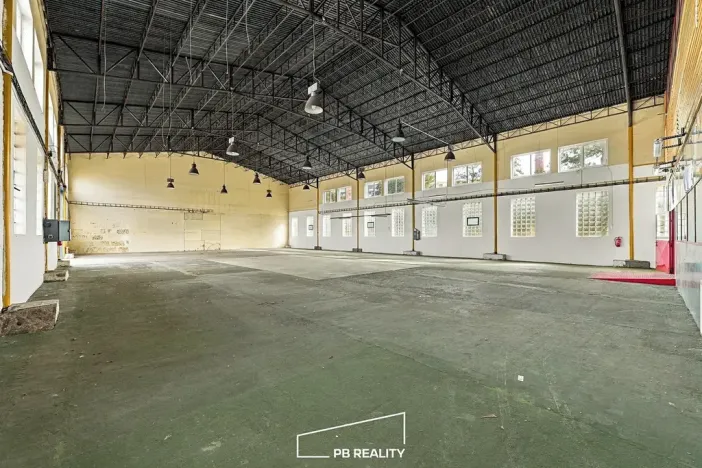 Prodej výrobních prostor, Olomouc, 755 m2