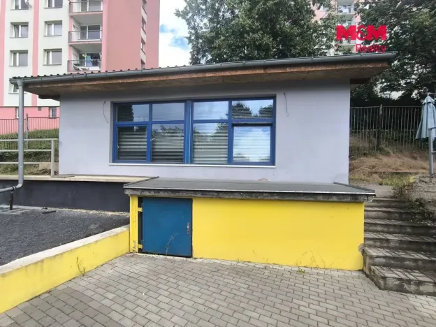 Pronájem komerční nemovitosti, Ústí nad Labem, Žukovova, 74 m2