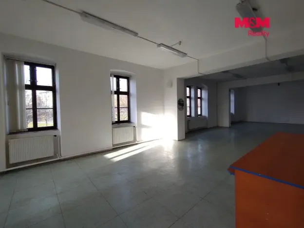 Pronájem obchodního prostoru, Nový Jičín, Dolní brána, 400 m2