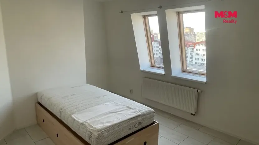 Pronájem bytu 3+kk, Olomouc - Nové Sady, Handkeho, 64 m2