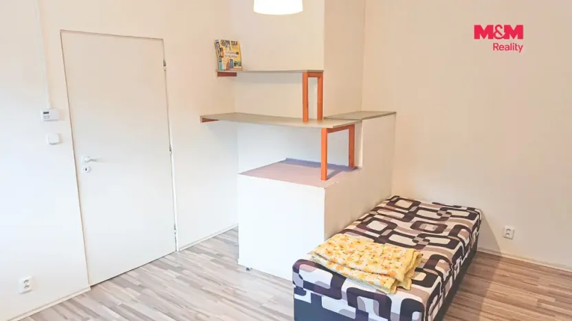 Pronájem bytu 1+1, Roztoky, 19 m2