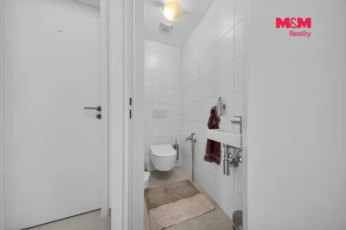 Prodej bytu 3+kk, Praha, Na návsi, 103 m2