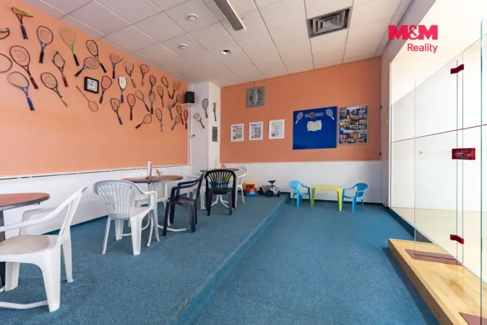 Prodej obchodního prostoru, Cheb, Lesní, 130 m2