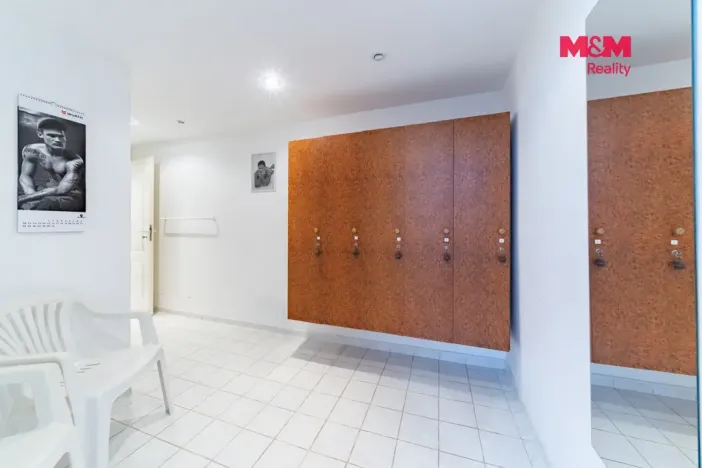 Prodej obchodního prostoru, Cheb, Lesní, 130 m2