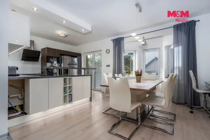 Prodej rodinného domu, Modletice, 236 m2