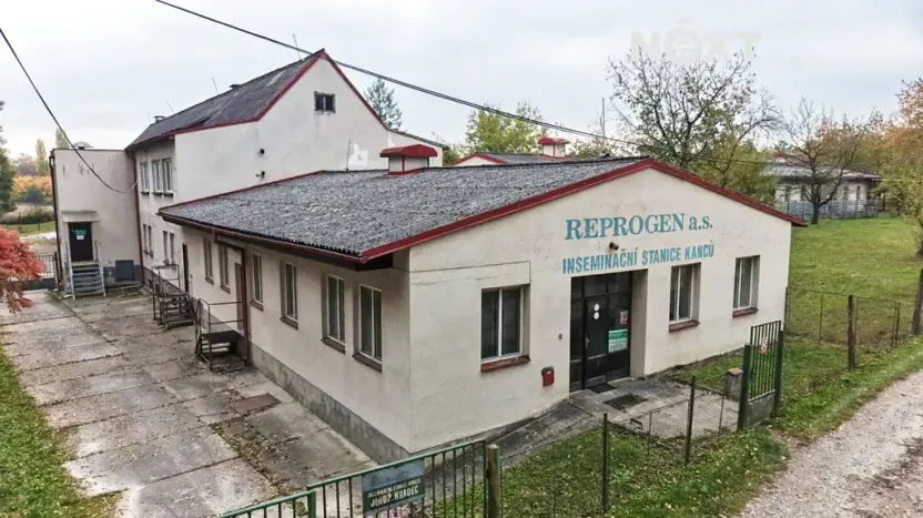 Prodej zemědělského objektu, Jindřichův Hradec, 9726 m2