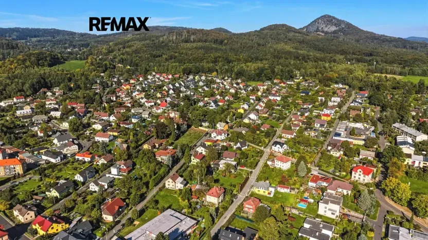Prodej vily, Nový Bor, Lidická, 677 m2