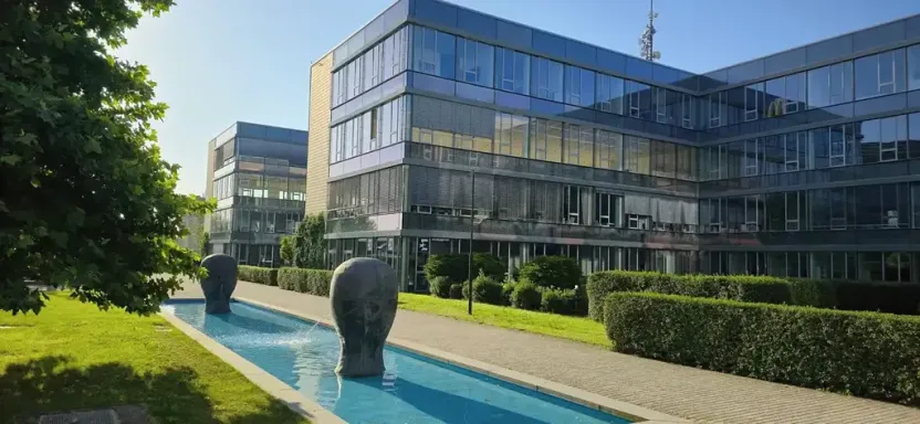 Pronájem kanceláře, Praha, 1261 m2