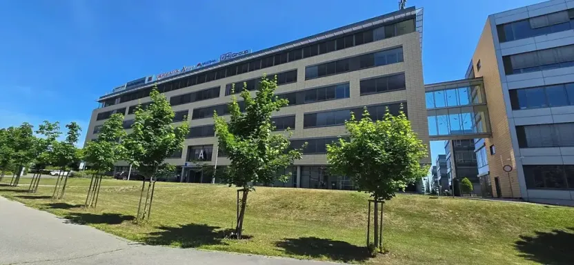 Pronájem kanceláře, Praha, 1261 m2