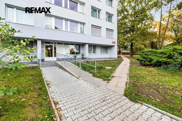 Prodej bytu 3+1, Praha - Prosek, Vysočanská, 82 m2