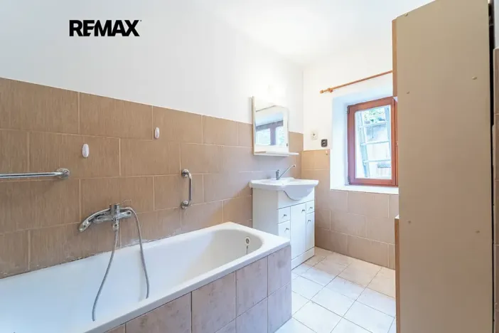Prodej rodinného domu, Křenice, Hlavní, 52 m2