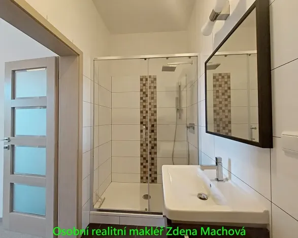 Pronájem bytu 2+kk, Praha - Vinohrady, U Kanálky, 45 m2