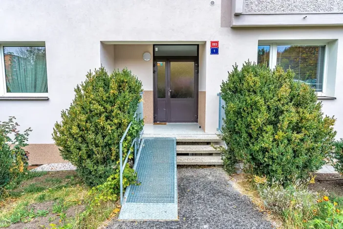 Prodej bytu 2+1, Karlovy Vary, Konečná, 63 m2