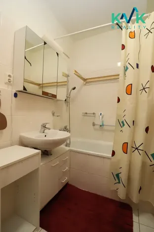 Pronájem bytu 2+kk, Karlovy Vary, Kryzánkova, 55 m2
