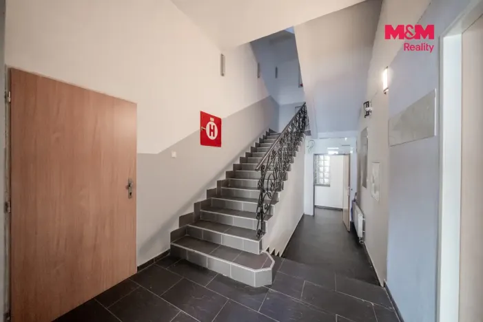 Prodej komerční nemovitosti, Slavkov u Brna, Koláčkovo náměstí, 99 m2