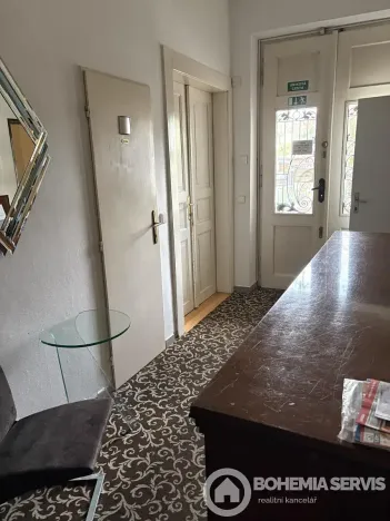 Prodej ubytování, Hradec Králové, Všehrdova, 260 m2