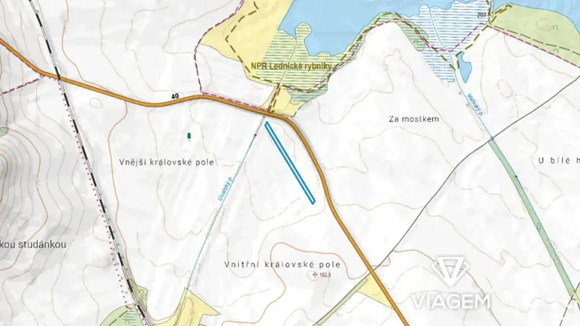 Prodej podílu pole, Valtice, 1328 m2