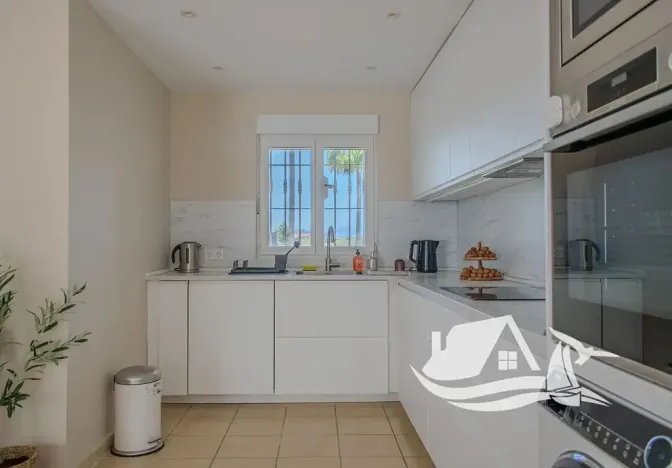 Prodej bytu 3+kk, Estepona, Španělsko, 118 m2