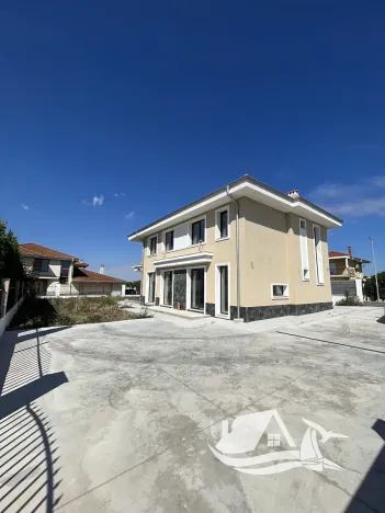 Prodej rodinného domu, Pomorie, Bulharsko, 220 m2
