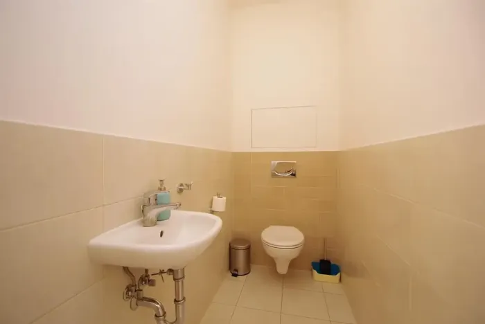 Pronájem kanceláře, Praha - Smíchov, Štefánikova, 82 m2