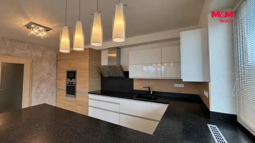 Pronájem bytu 4+kk, Olomouc - Hodolany, Nezvalova, 117 m2