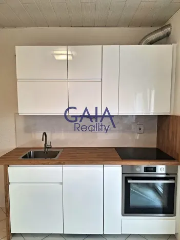 Pronájem bytu 2+1, Mostkovice, U Hřiště, 66 m2