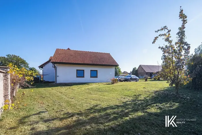 Prodej kanceláře, Hrochův Týnec, 356 m2