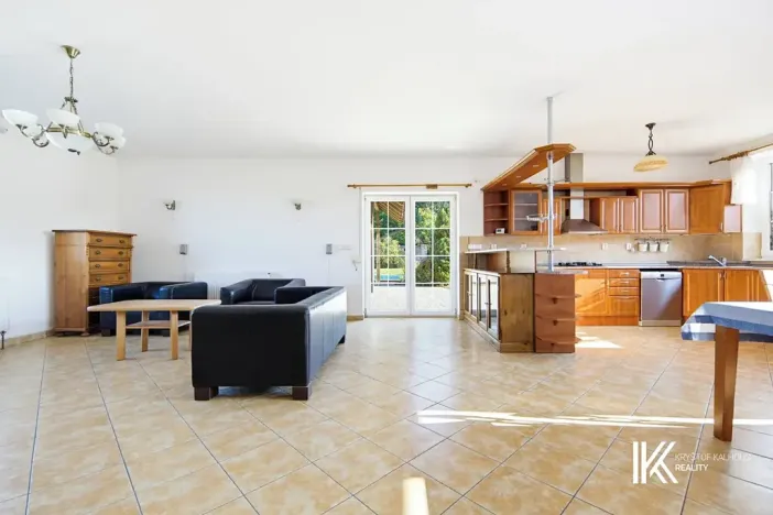 Prodej rodinného domu, Hrochův Týnec, 356 m2