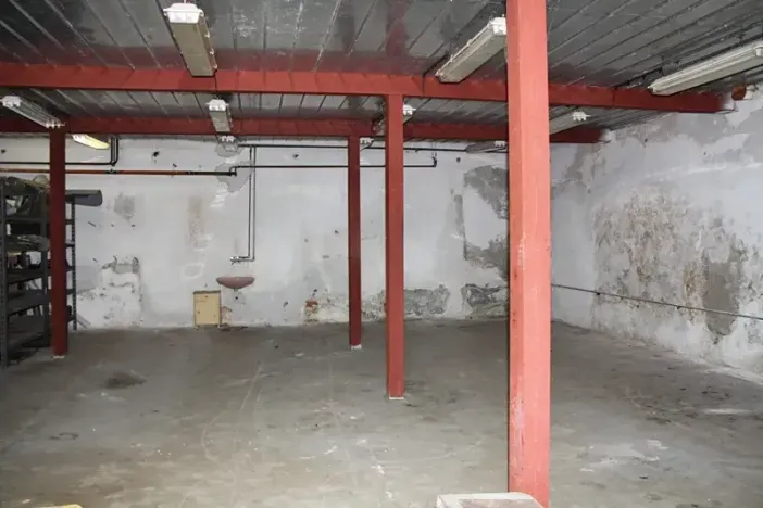 Pronájem skladu, Karlovy Vary, Jáchymovská, 120 m2