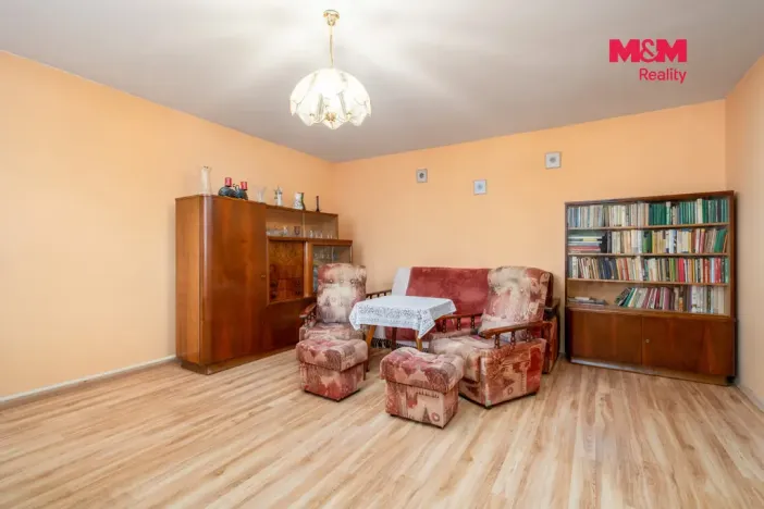 Prodej rodinného domu, Výrov - Hadačka, 662 m2