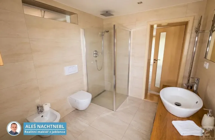 Prodej rodinného domu, Zásada, 279 m2