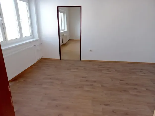 Prodej kanceláře, Pardubice, 865 m2