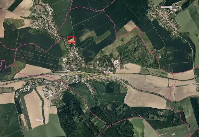 Prodej podílu pole, Nesovice, 198 m2