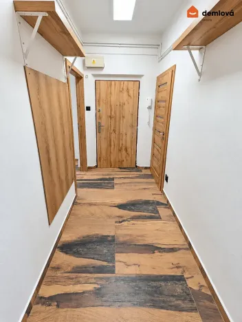 Pronájem bytu 3+1, Praha - Vršovice, Amurská, 72 m2