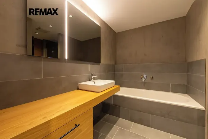 Prodej vícegeneračního domu, Praha - Vysočany, Moravcových, 228 m2